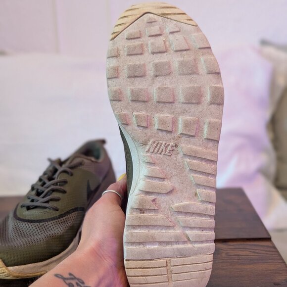 Air max Thea olive green - Picture 2 of 2